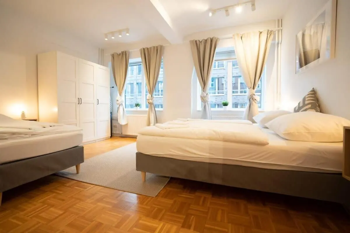 Living In Hamburg City Center 0*,  Germany